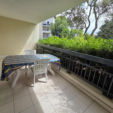 4 Personnes Appartement Fréjus