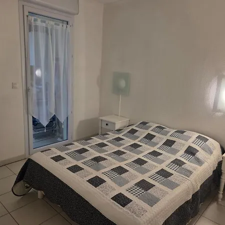 St Aygulf, Plages Et Commerces A Pied, Piscine Dans Residence, Parking Couvert Gratuit Διαμέρισμα *